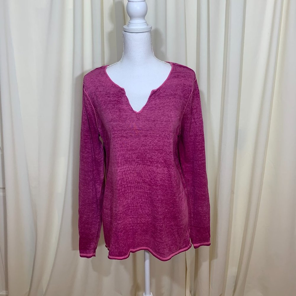 Tommy Bahama long sleeve top. Large